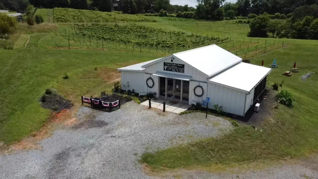 Grapes & Ladders Vineyards Searcy Bend Tours